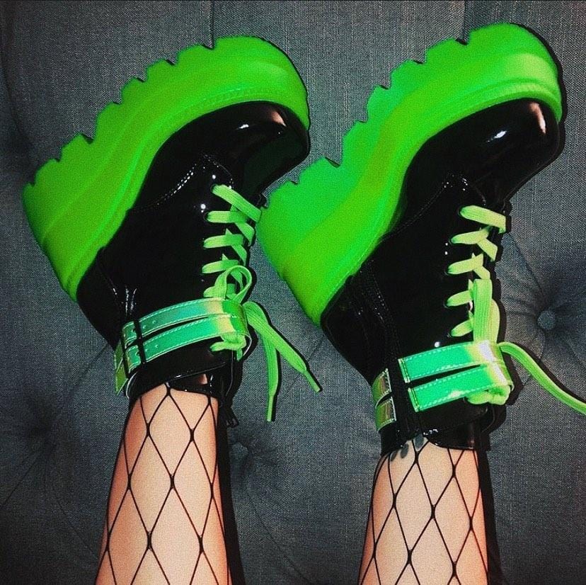 Green / Black Demonia Shaker-52 Patent-UV Neon Women's Ankle Boots | 36LVGQ